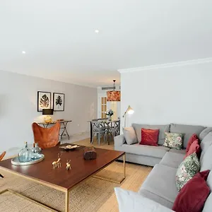 https://3-bedrooms-3-bathrooms-furnished-arenal-luxury.es-andalucia.com